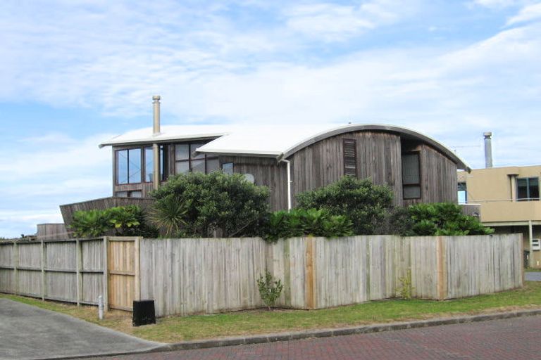 Photo of property in 6 Parry Court, Omaha, 0986