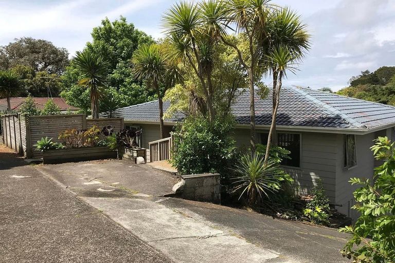 Photo of property in 10 Airey Place, Torbay, Auckland, 0630