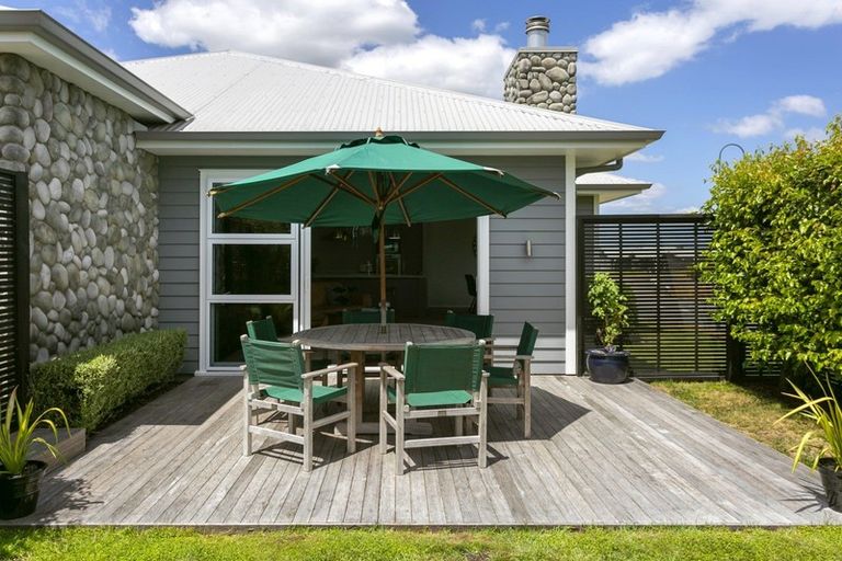 Photo of property in 2 The Pheasant Tail, Nukuhau, Taupo, 3330