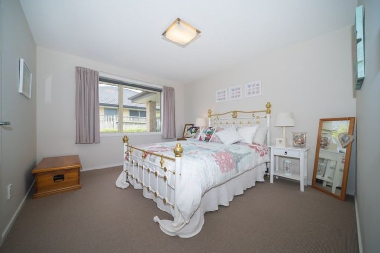 Photo of property in 24 Sandown Avenue, Himatangi Beach, Foxton, 4891