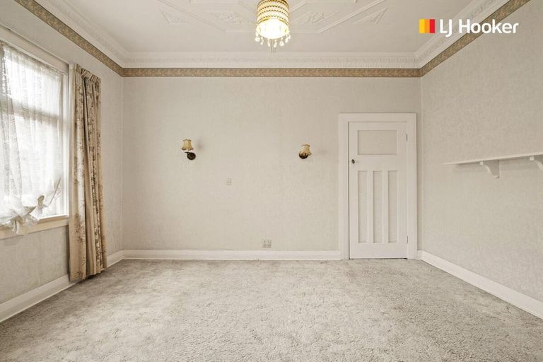 Photo of property in 24 Cliffs Road, Saint Clair, Dunedin, 9012