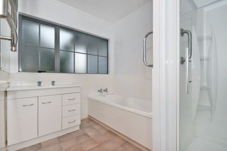 Photo of property in 1 Noone Close, Onerahi, Whangarei, 0110