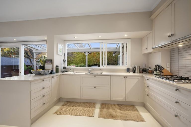 Photo of property in 13 Cameron Street, Takapuna, Auckland, 0622