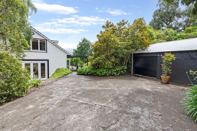 Photo of property in 77 Parkes Avenue, Saint Johns Hill, Whanganui, 4501