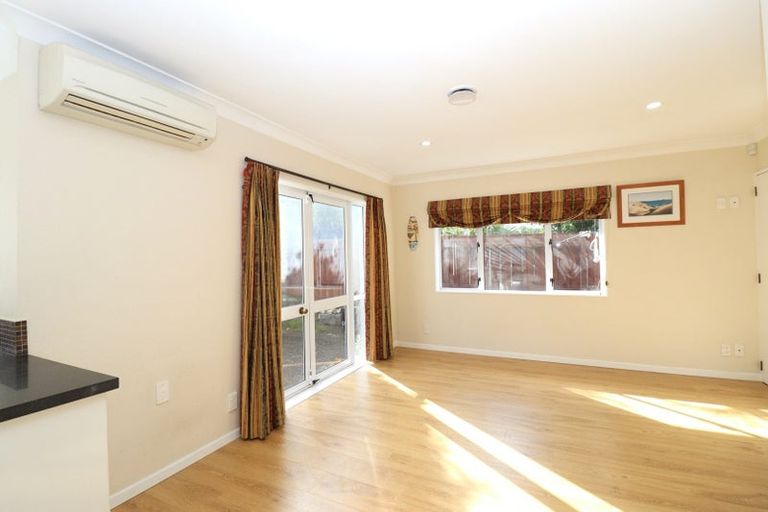 Photo of property in 50b Whitford Road, Botany Downs, Auckland, 2014