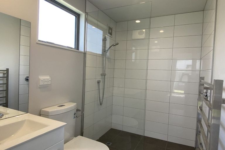 Photo of property in 15 Rere Road, Lake Hayes, Queenstown, 9304