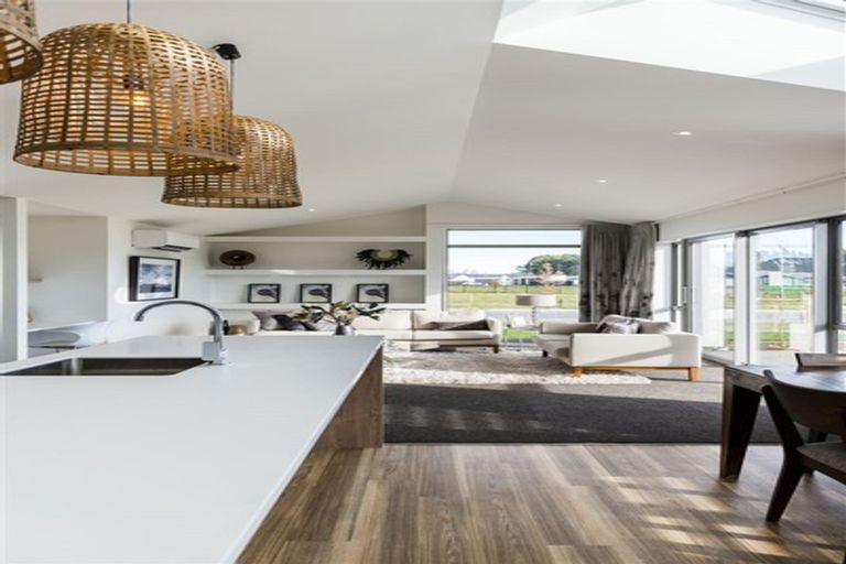 Photo of property in 53 Prestons Park Drive, Marshland, Christchurch, 8083