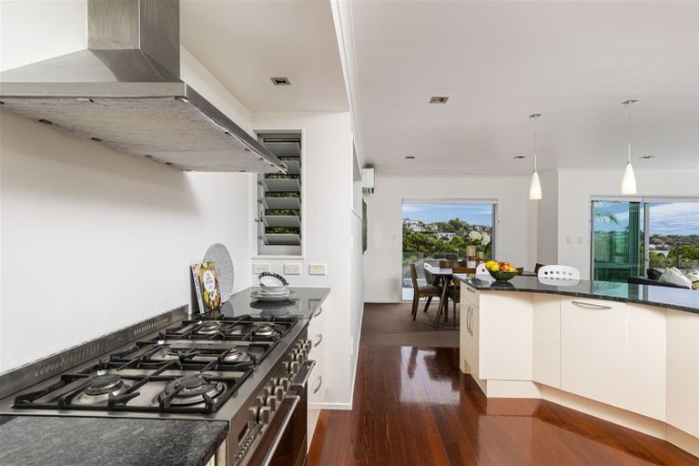 Photo of property in 1/40 Beulah Avenue, Rothesay Bay, Auckland, 0630