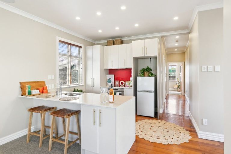 Photo of property in 184 Rongotai Road, Rongotai, Wellington, 6022