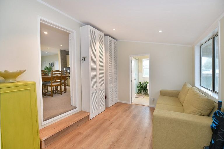 Photo of property in 1/108 Parkhurst Road, Parakai, 0830