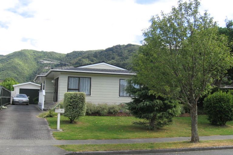 Photo of property in 9 Delaware Grove, Totara Park, Upper Hutt, 5018