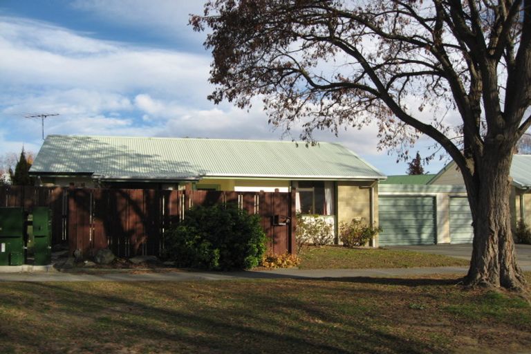 Photo of property in 18 Syndic Street, Cromwell, 9310