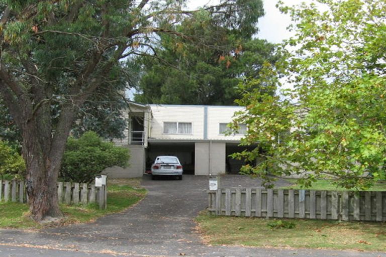 Photo of property in 23 Brougham Place, West Harbour, Auckland, 0618