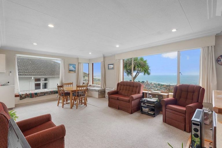 Photo of property in 139 Easther Crescent, Kew, Dunedin, 9012