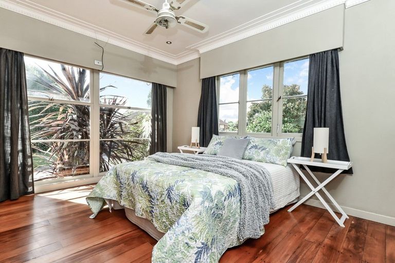 Photo of property in 26 Braid Road, St Andrews, Hamilton, 3200