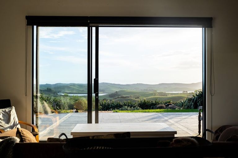 Photo of property in 1470 Oneriri Road, Kaiwaka, 0573