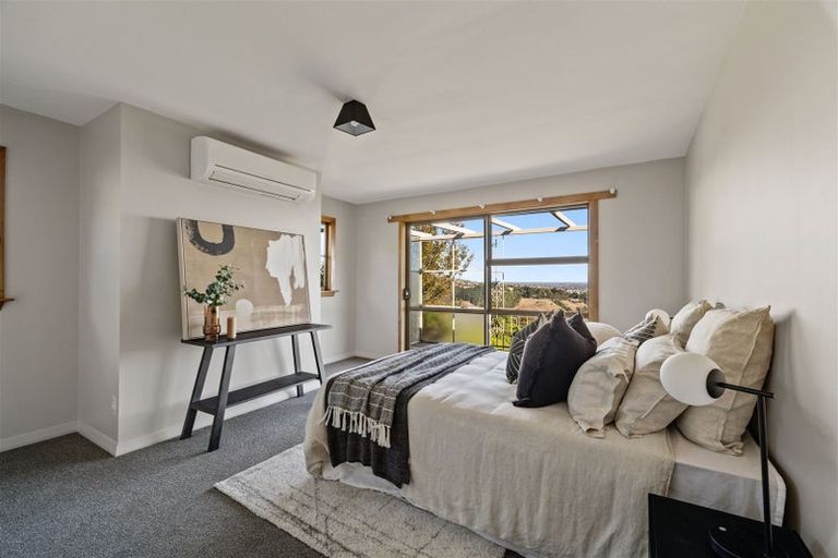 Photo of property in 99 Dyers Pass Road, Cashmere, Christchurch, 8022