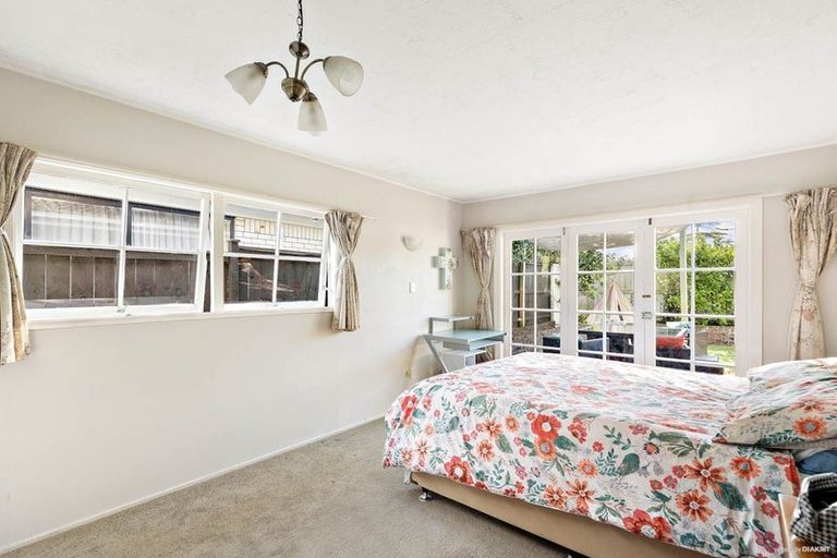 Photo of property in 73 Hutchinsons Road, Bucklands Beach, Auckland, 2014