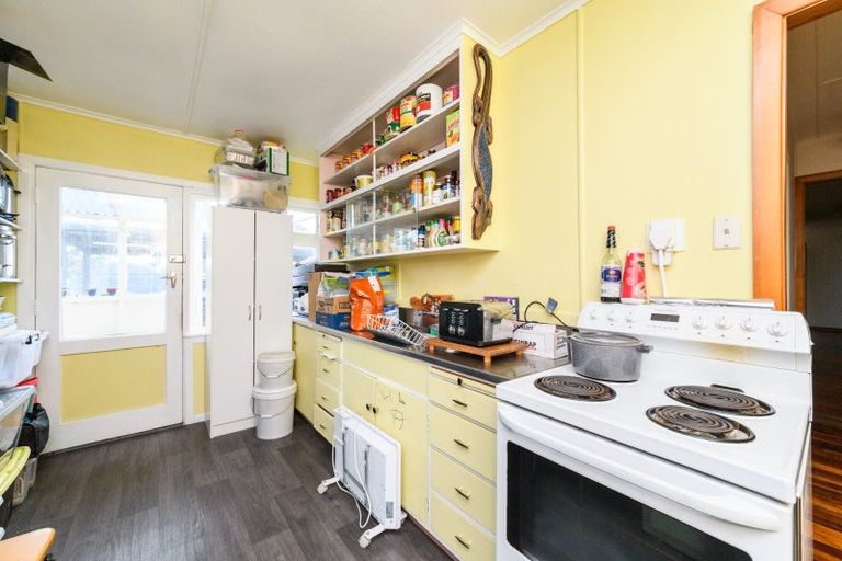 Photo of property in 15 Rangiotu Road, Himatangi, Palmerston North, 4477