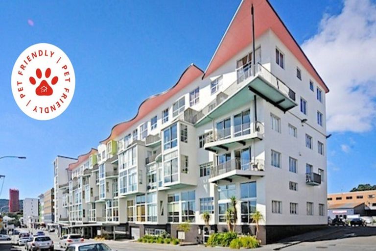 Photo of property in Qba Apartments, 1m/51 Webb Street, Mount Cook, Wellington, 6011