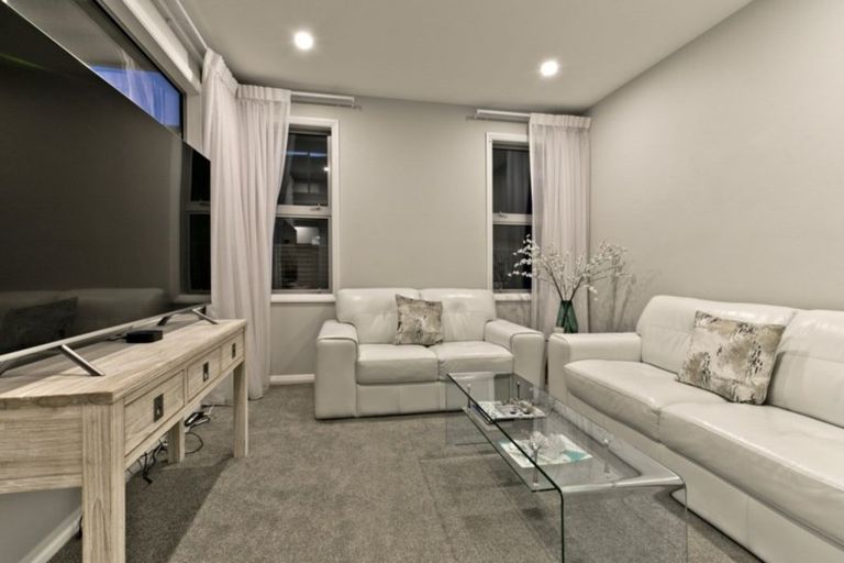 Photo of property in 45 Bounty Road, Long Bay, Auckland, 0630