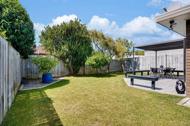 Photo of property in 21 Caulfield Place, Nawton, Hamilton, 3200