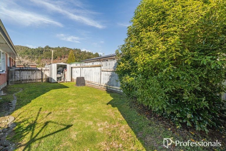 Photo of property in 2/30 Wilford Street, Wallaceville, Upper Hutt, 5018