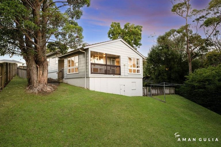 Photo of property in 18 Grandison Crescent, New Lynn, Auckland, 0600