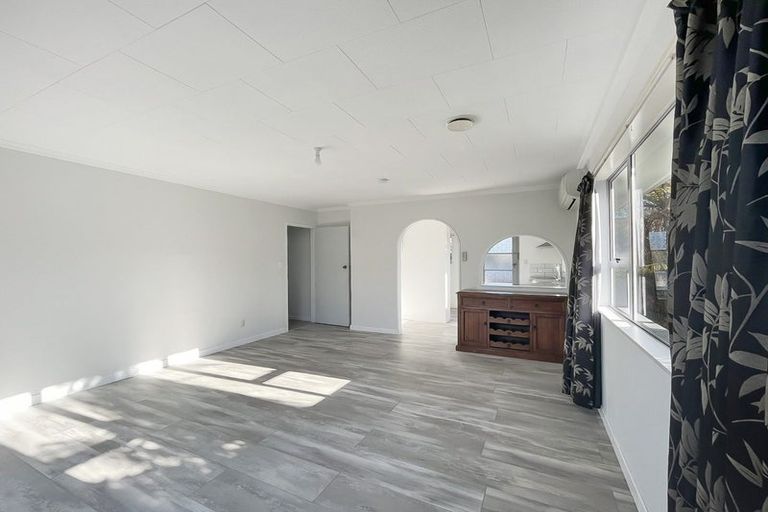 Photo of property in 4a Ruamahanga Crescent, Terrace End, Palmerston North, 4410