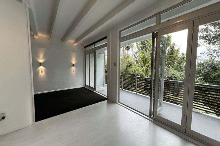 Photo of property in 15/73 Princes Street, Northcote Point, Auckland, 0627