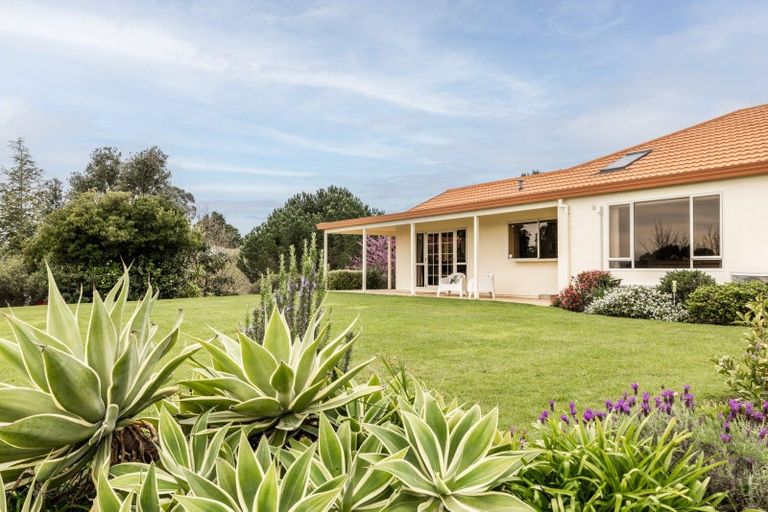 Photo of property in 122 Kopanga Heights Lane, Havelock North, 4130