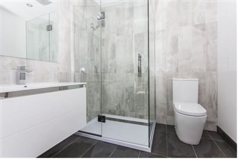 Photo of property in 4/275 Kilmore Street, Christchurch Central, Christchurch, 8011
