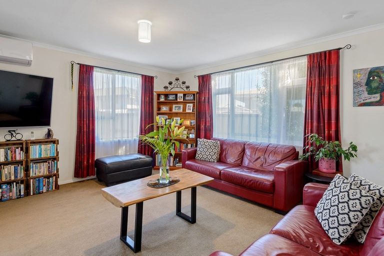 Photo of property in 1 Halkett Street, Darfield, 7510