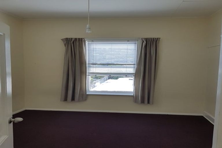 Photo of property in 213 The Parade, Island Bay, Wellington, 6023