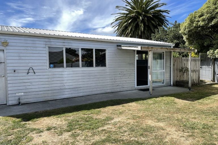 Photo of property in 43 Millar Street, Terrace End, Palmerston North, 4410