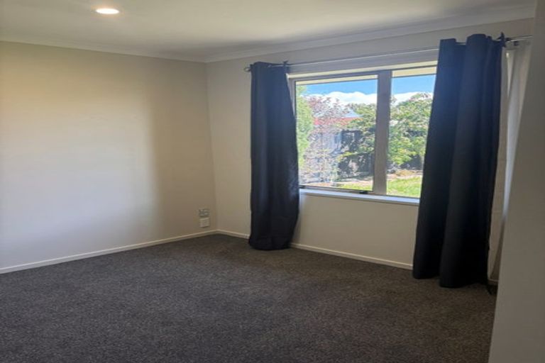 Photo of property in 10 Netley Place, Aranui, Christchurch, 8061