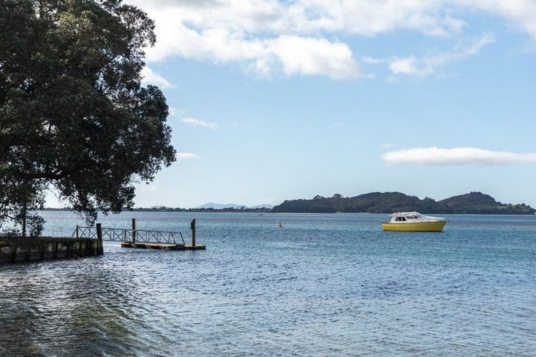 Photo of property in 2 Baigent Place, Tanners Point, Katikati, 3177