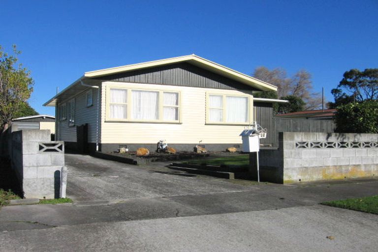 Photo of property in 28 Aspiring Avenue, Milson, Palmerston North, 4414