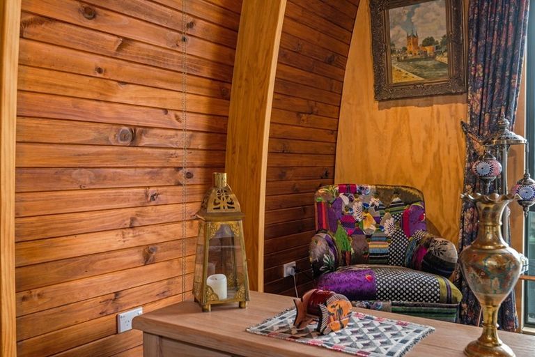 Photo of property in 48 Burgoyne Street, Woodville, 4920