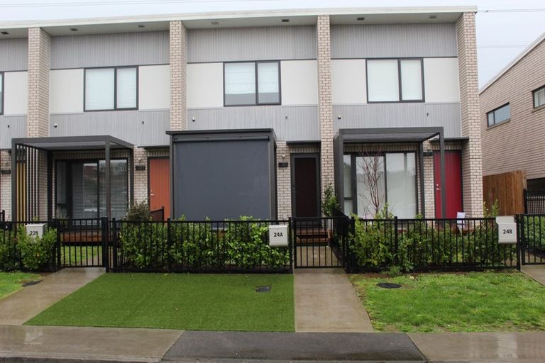 Photo of property in 24a Titoki Street, Te Atatu Peninsula, Auckland, 0610