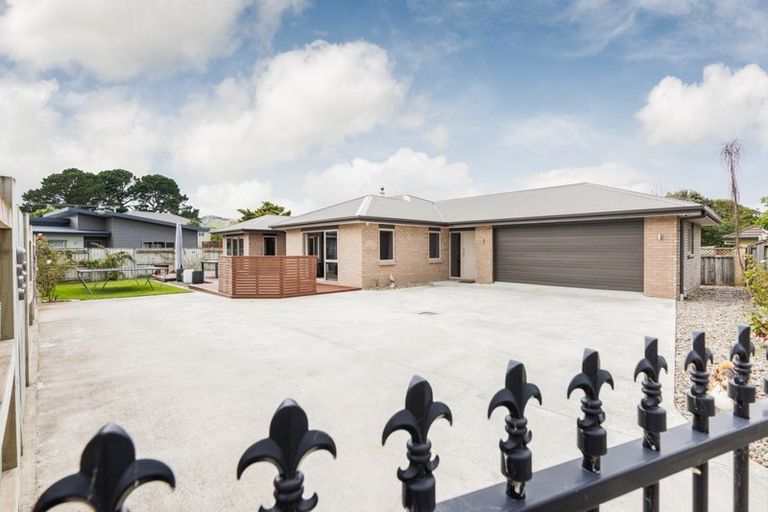 Photo of property in 27 Oak Crescent, Ashhurst, 4810