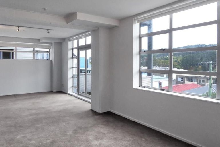 Photo of property in Vespa Apartments, 202/20 Hanson Street, Mount Cook, Wellington, 6021