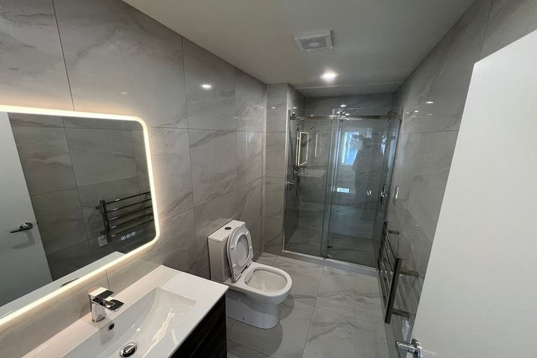 Photo of property in 6/43 Clevedon Road, Papakura, 2110