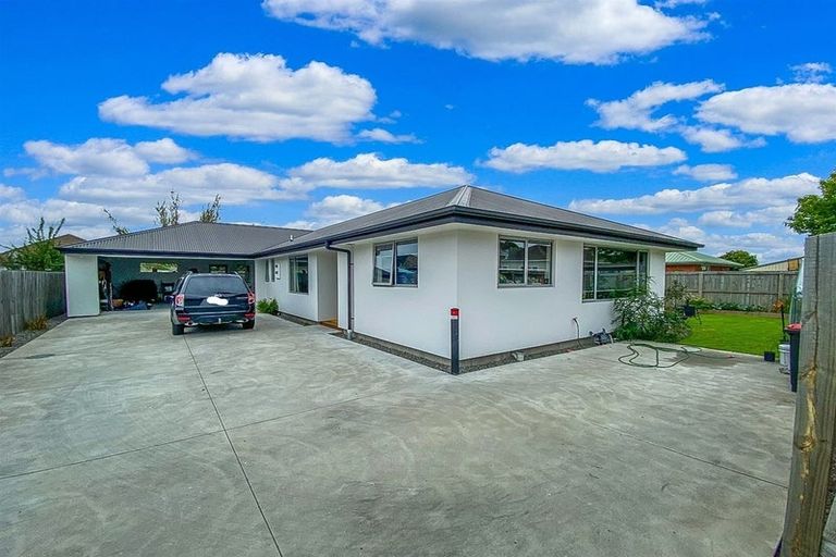 Photo of property in 286a Wainoni Road, Avondale, Christchurch, 8061