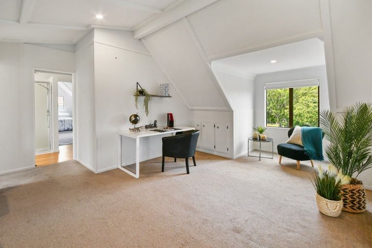 Photo of property in 7 Cumbrian Place, Conifer Grove, Takanini, 2112