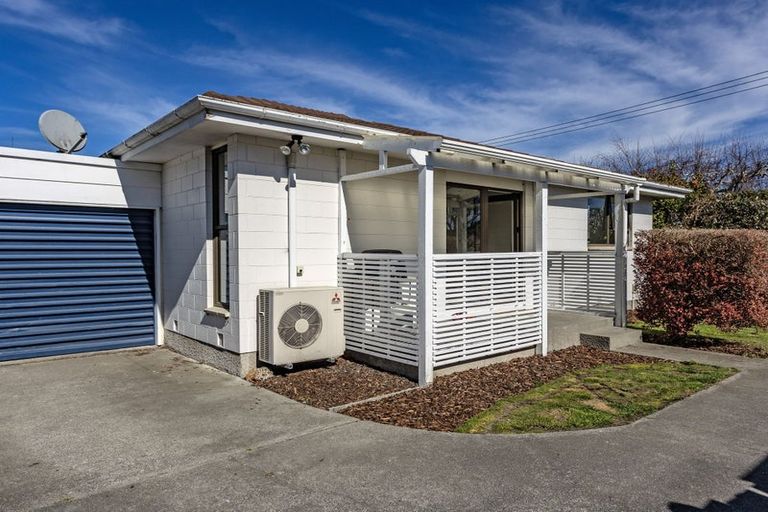 Photo of property in 1/202 Grimseys Road, Redwood, Christchurch, 8051