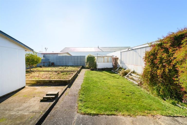 Photo of property in 27 Lower High Street, Marton, 4710