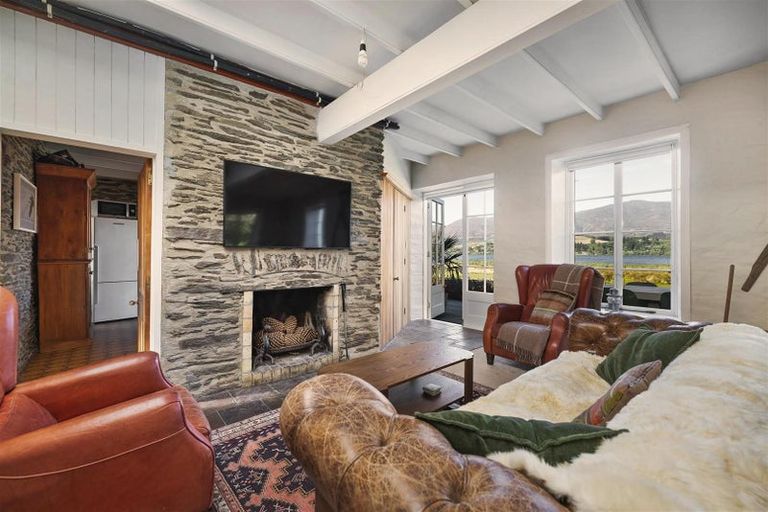 Photo of property in 2 Marshall Avenue, Lake Hayes, Queenstown, 9371