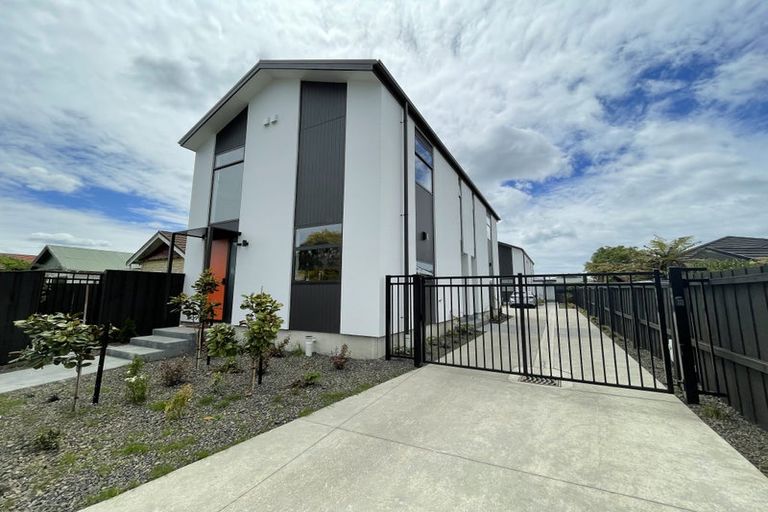 Photo of property in 3/33 Wyon Street, Linwood, Christchurch, 8062