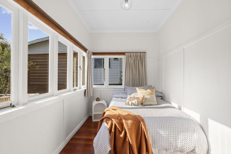 Photo of property in 1/113 Glendale Road, Glen Eden, Auckland, 0602